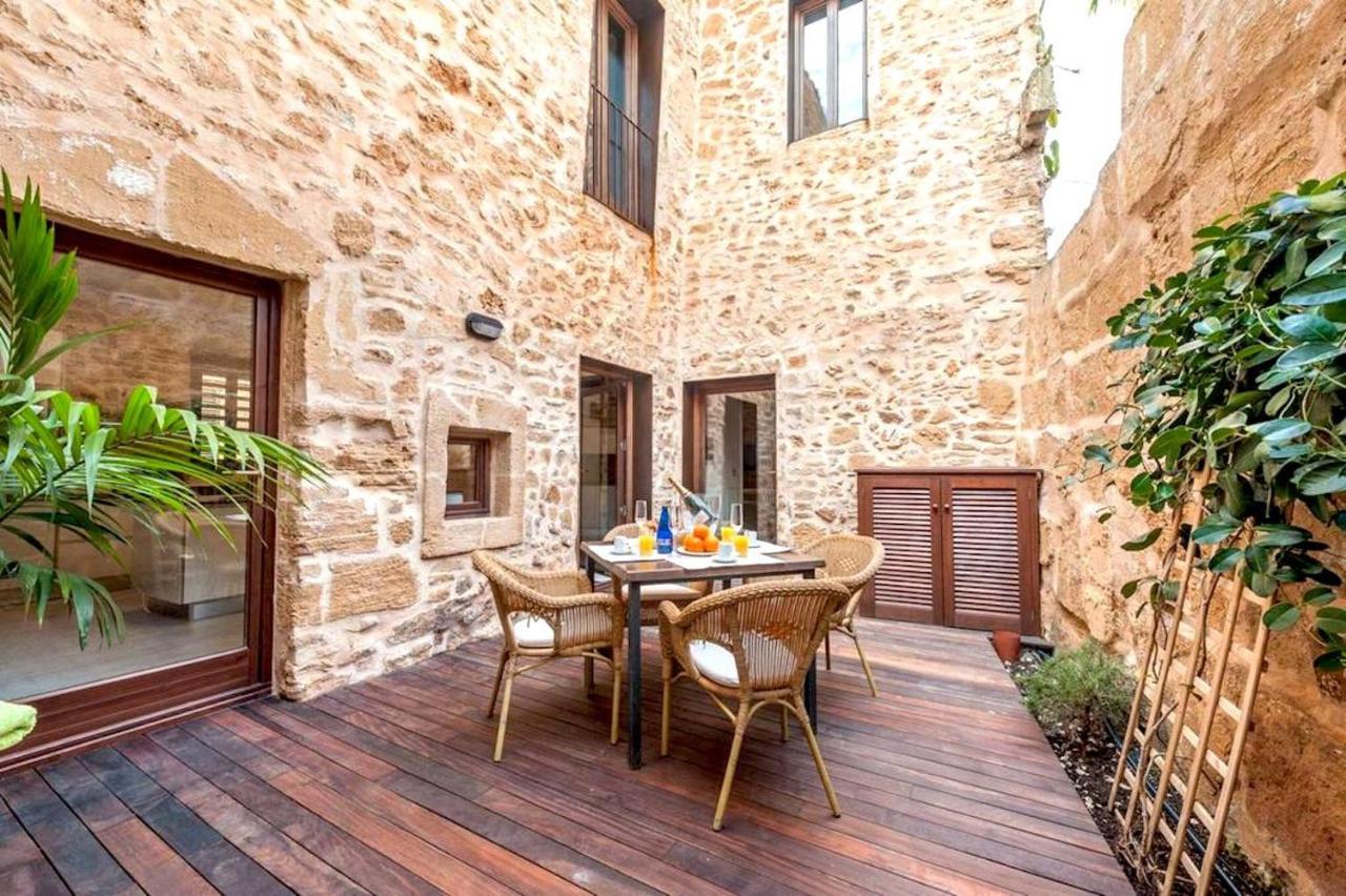 Casa Sa Pedra, En El Centro Historico De Alcudiaヴィラ エクステリア 写真