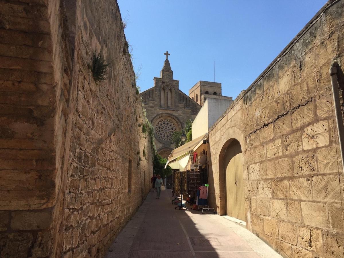 Casa Sa Pedra, En El Centro Historico De Alcudiaヴィラ エクステリア 写真