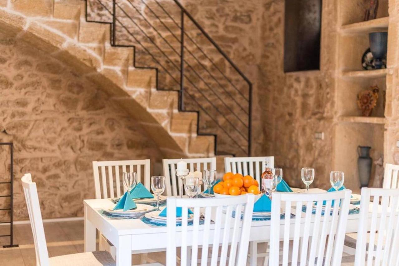 Casa Sa Pedra, En El Centro Historico De Alcudiaヴィラ エクステリア 写真